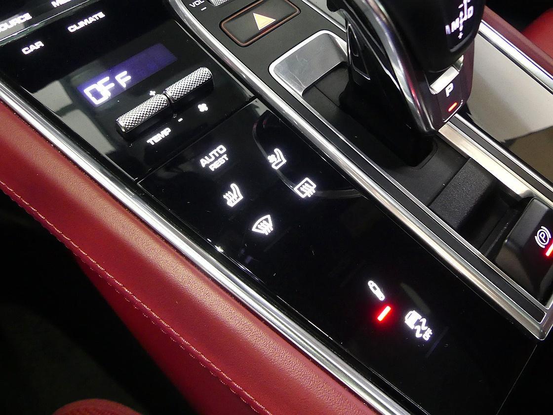 포르쉐 파나메라 2세대 4.0 GTS