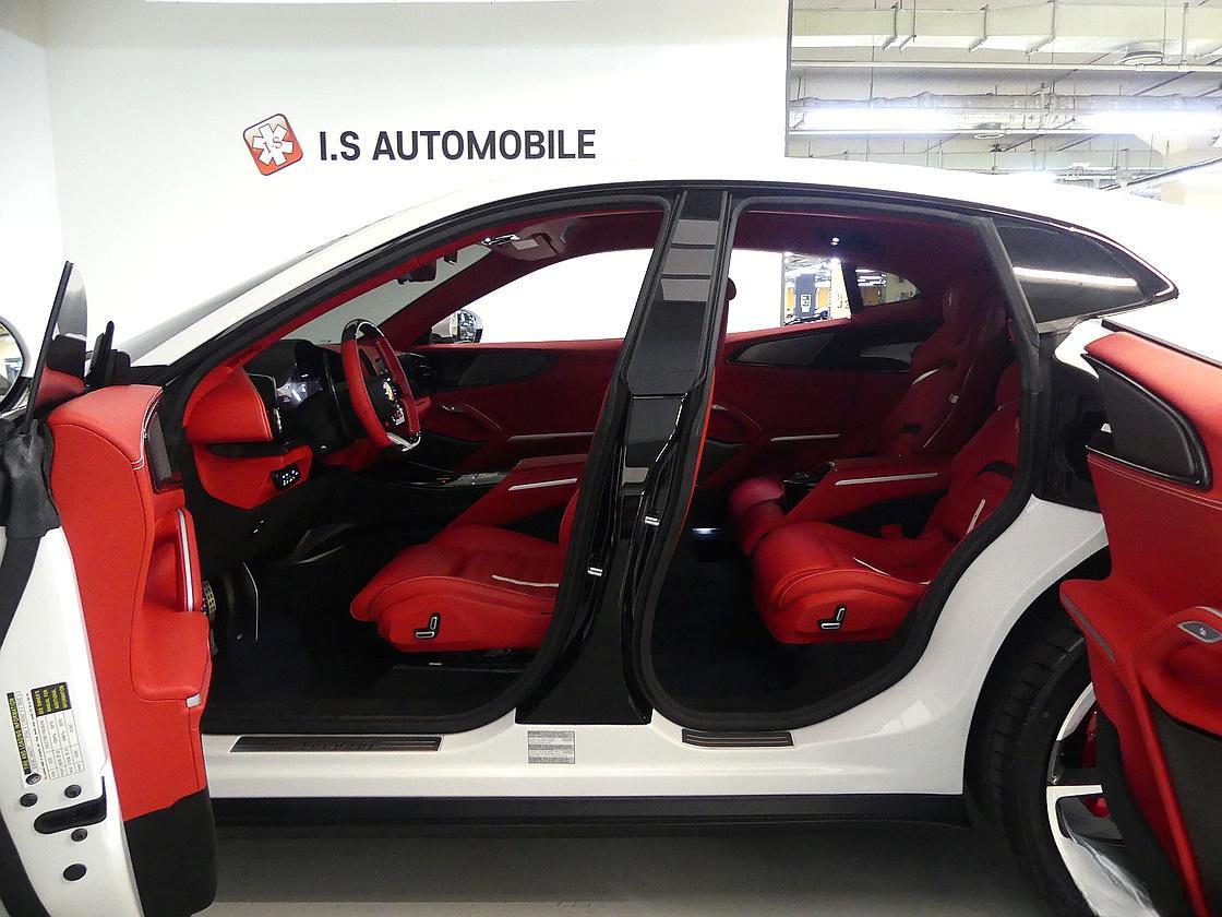 페라리 푸로산게 6.5 V12