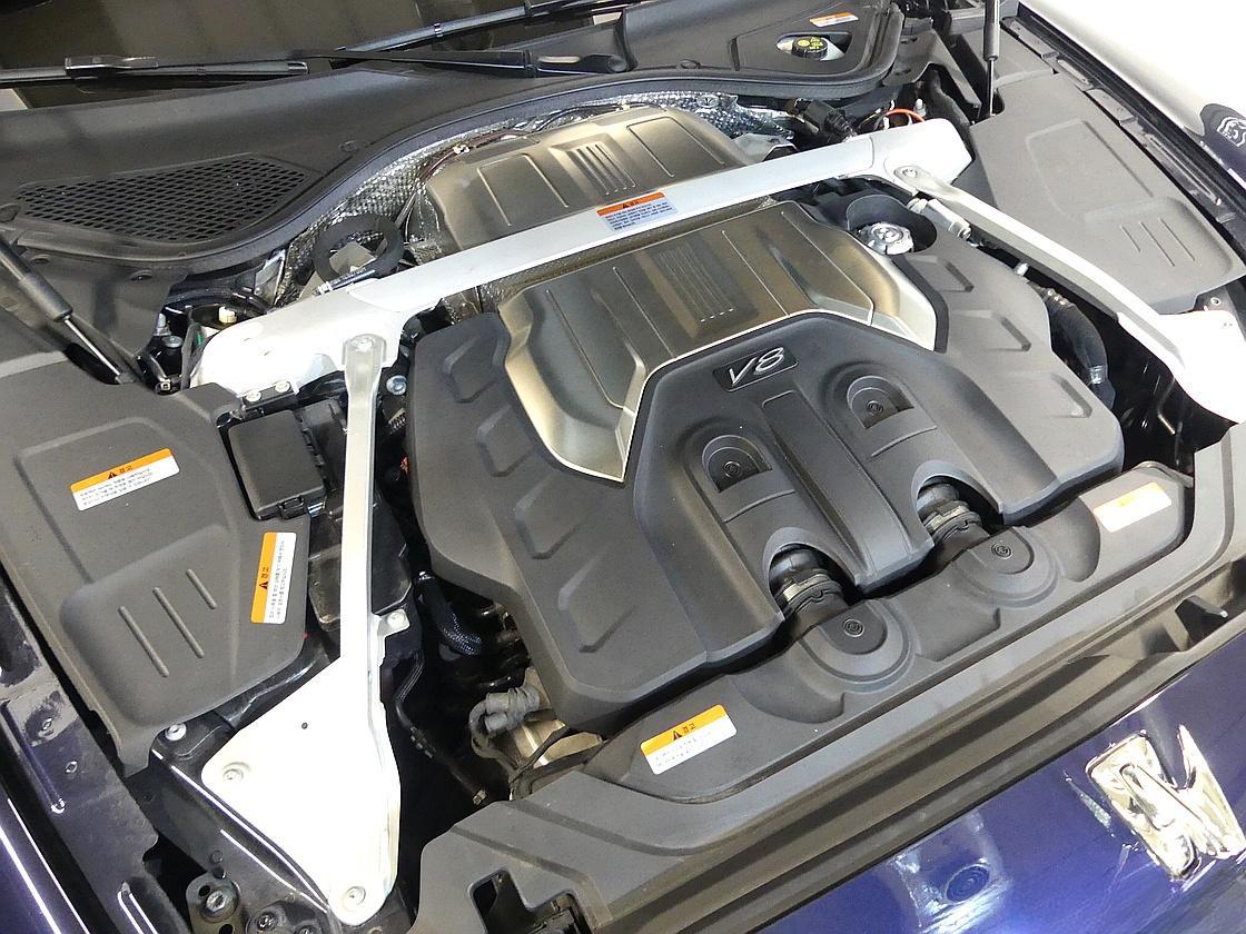 벤틀리 플라잉스퍼 3세대 4.0 아주르