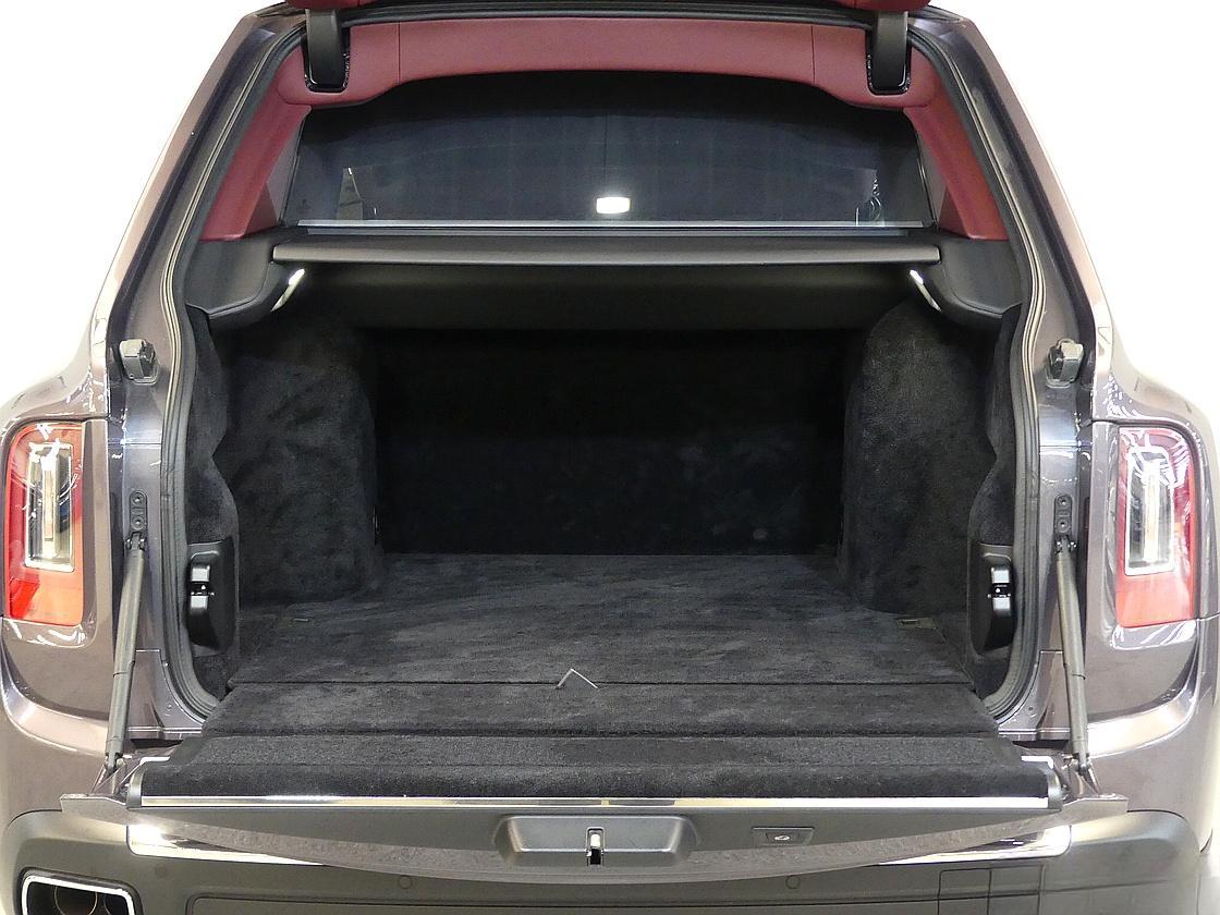 롤스로이스 컬리넌 6.7 V12