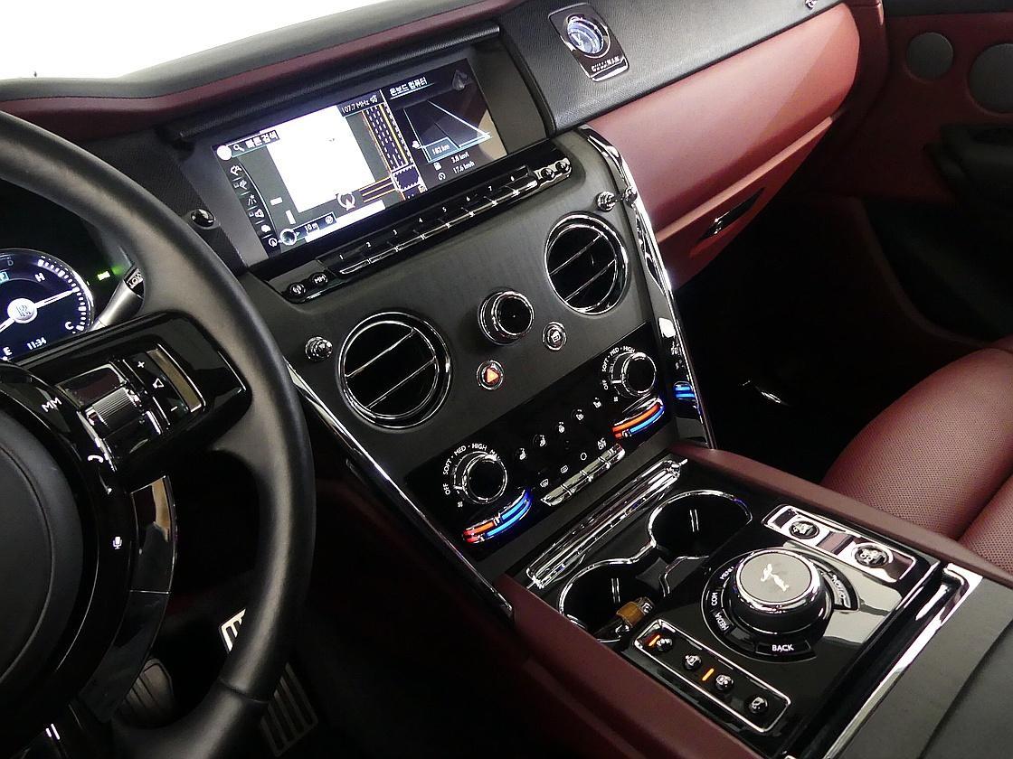 롤스로이스 컬리넌 6.7 V12