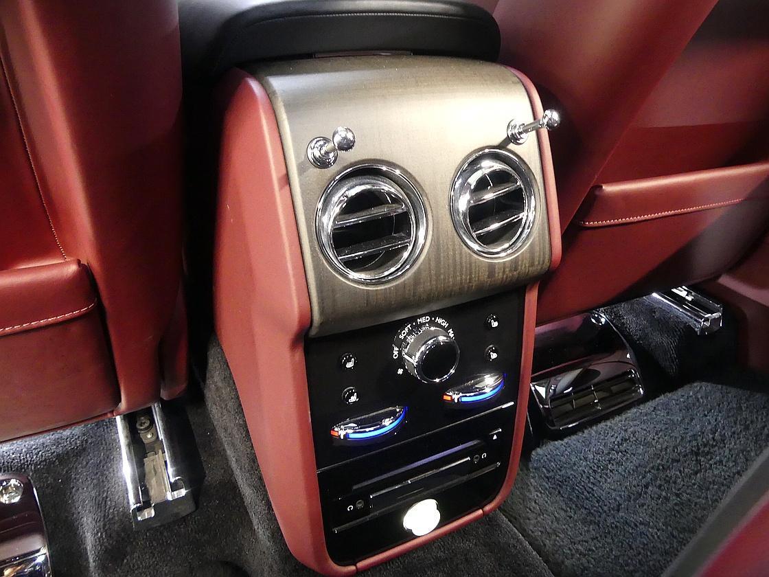 롤스로이스 컬리넌 6.7 V12