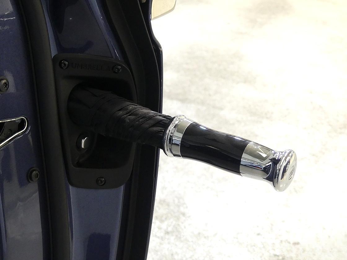 롤스로이스 고스트 2세대 6.7 V12 블랙 배지