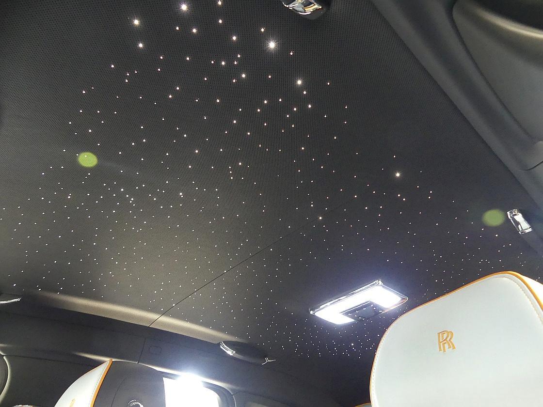 롤스로이스 고스트 2세대 6.7 V12 블랙 배지