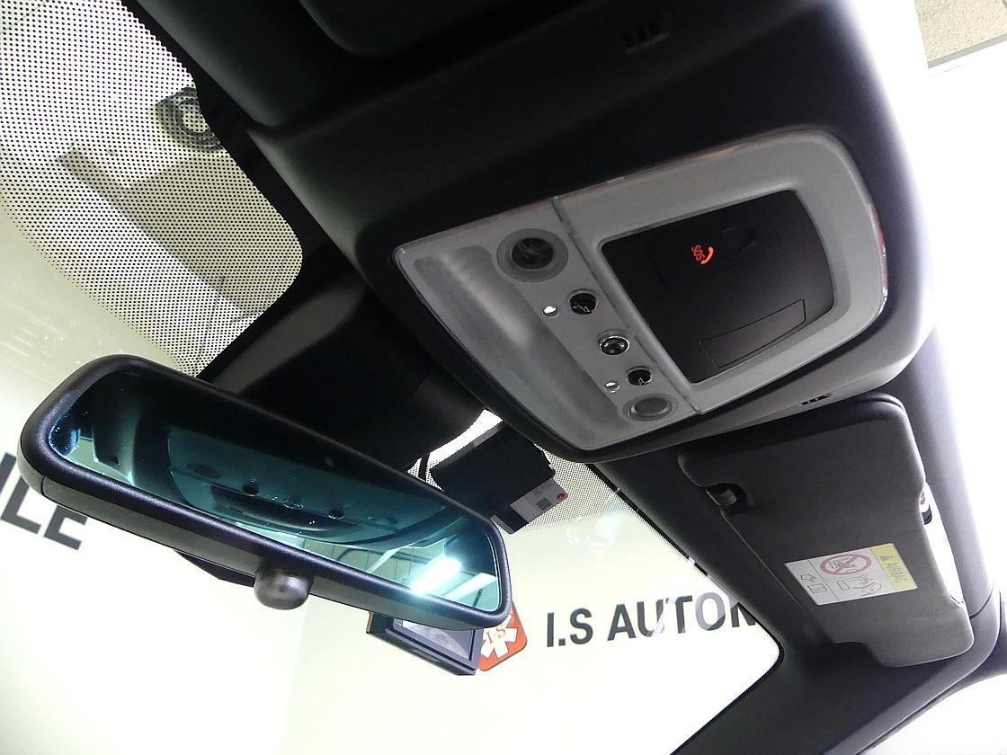 롤스로이스 던 6.6 V12 블랙 배지