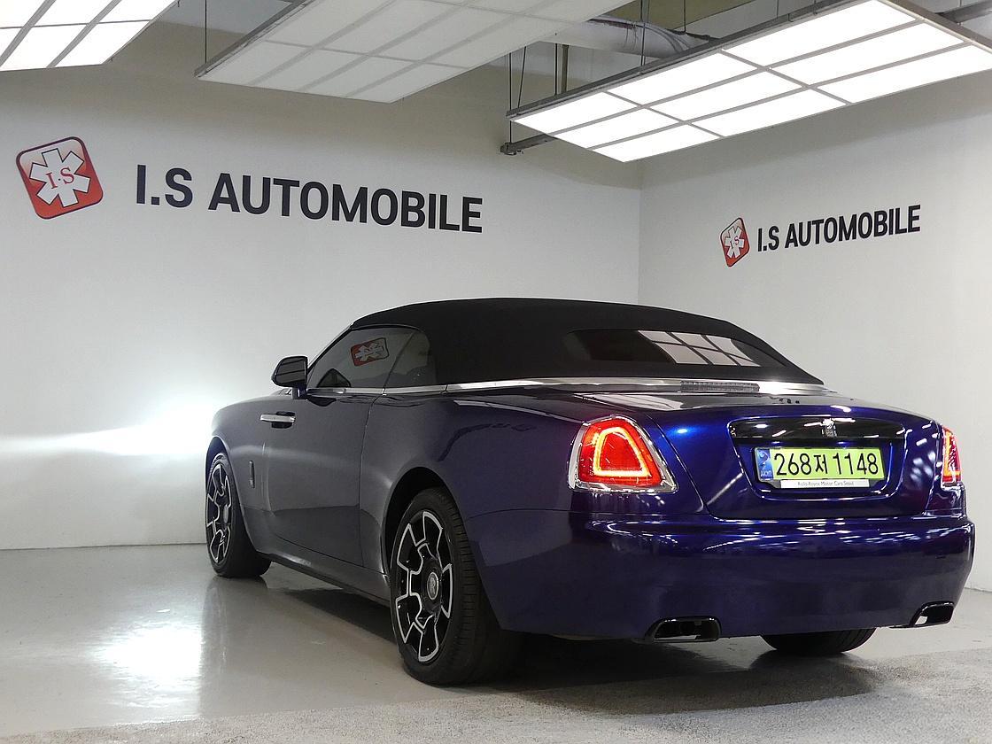 롤스로이스 던 6.6 V12 블랙 배지