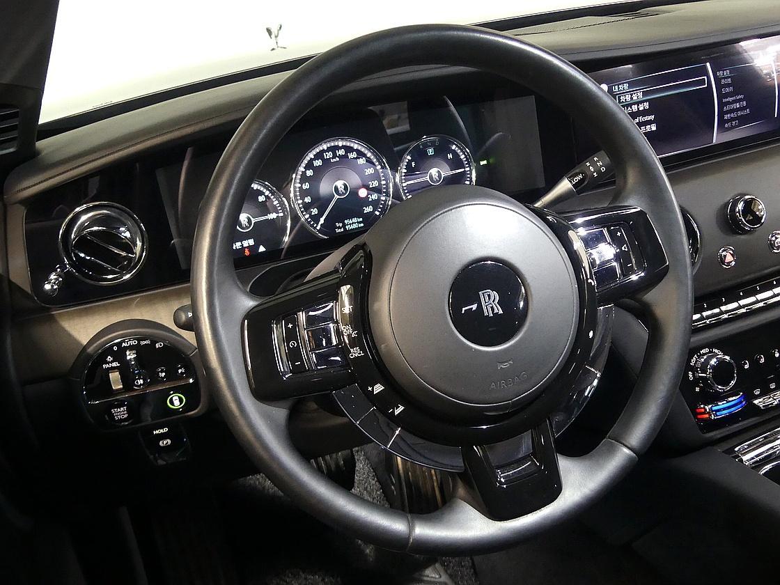 롤스로이스 고스트 2세대 6.7 V12 EWB