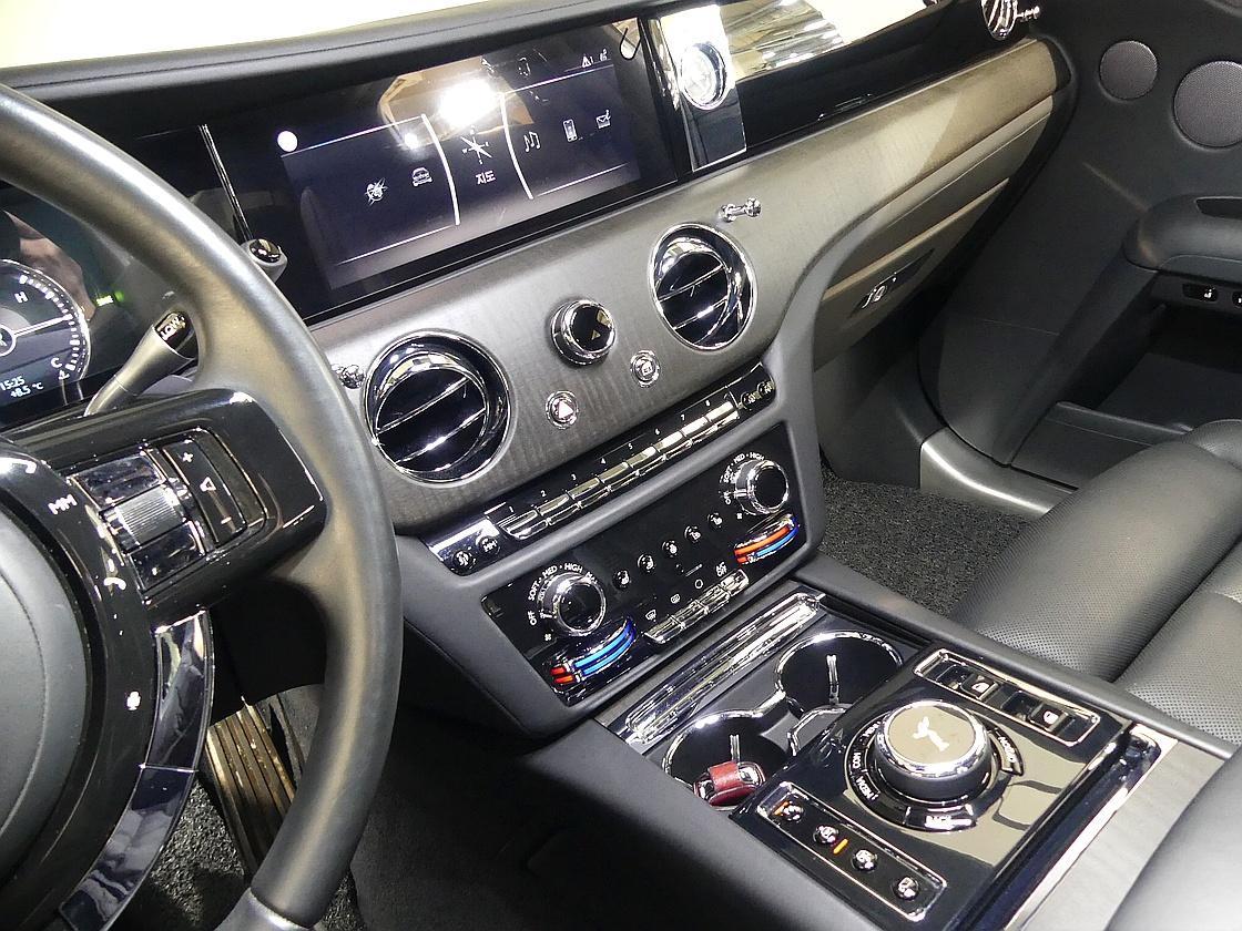 롤스로이스 고스트 2세대 6.7 V12 EWB