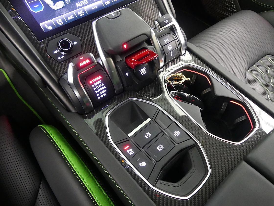 람보르기니 우루스 4.0 V8 S