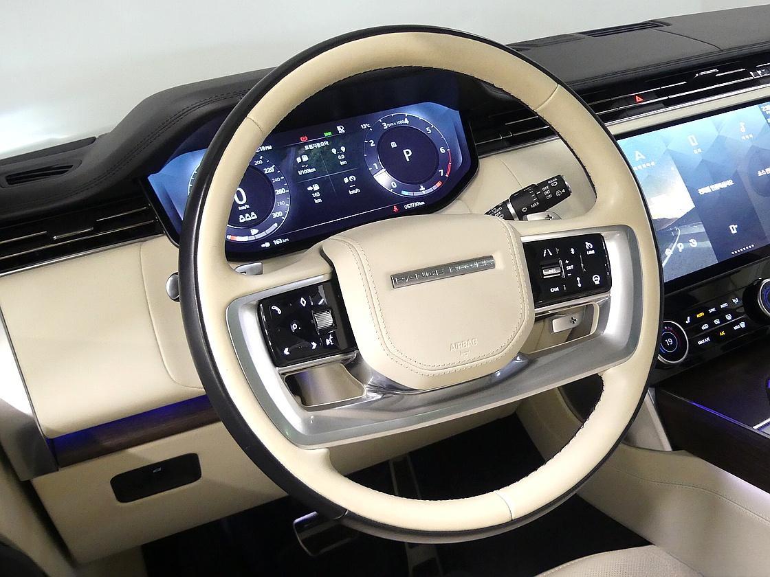 랜드로버 레인지로버 5세대 4.4 P530 LWB 오토바이오그래피