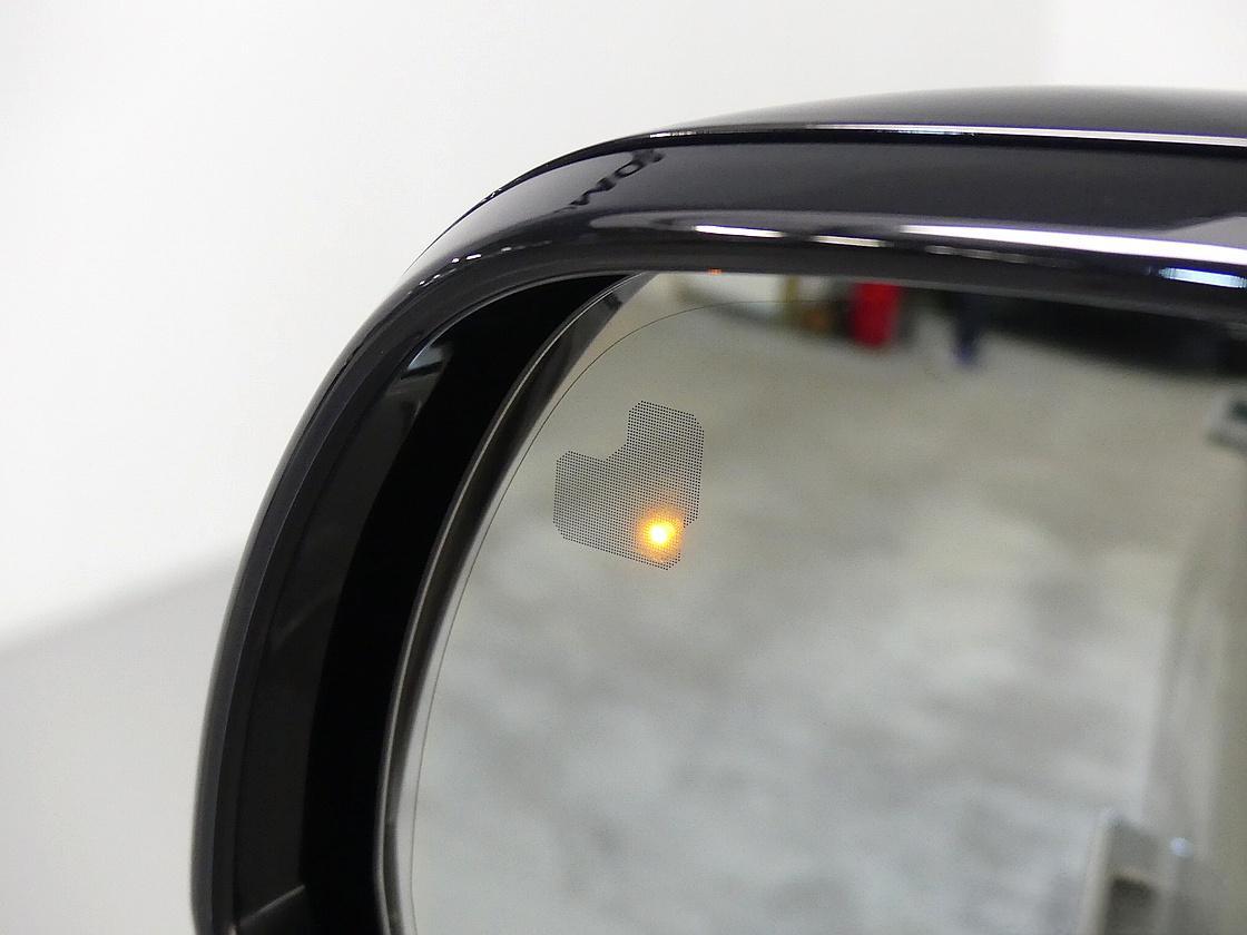 랜드로버 레인지로버 5세대 4.4 P530 LWB 오토바이오그래피