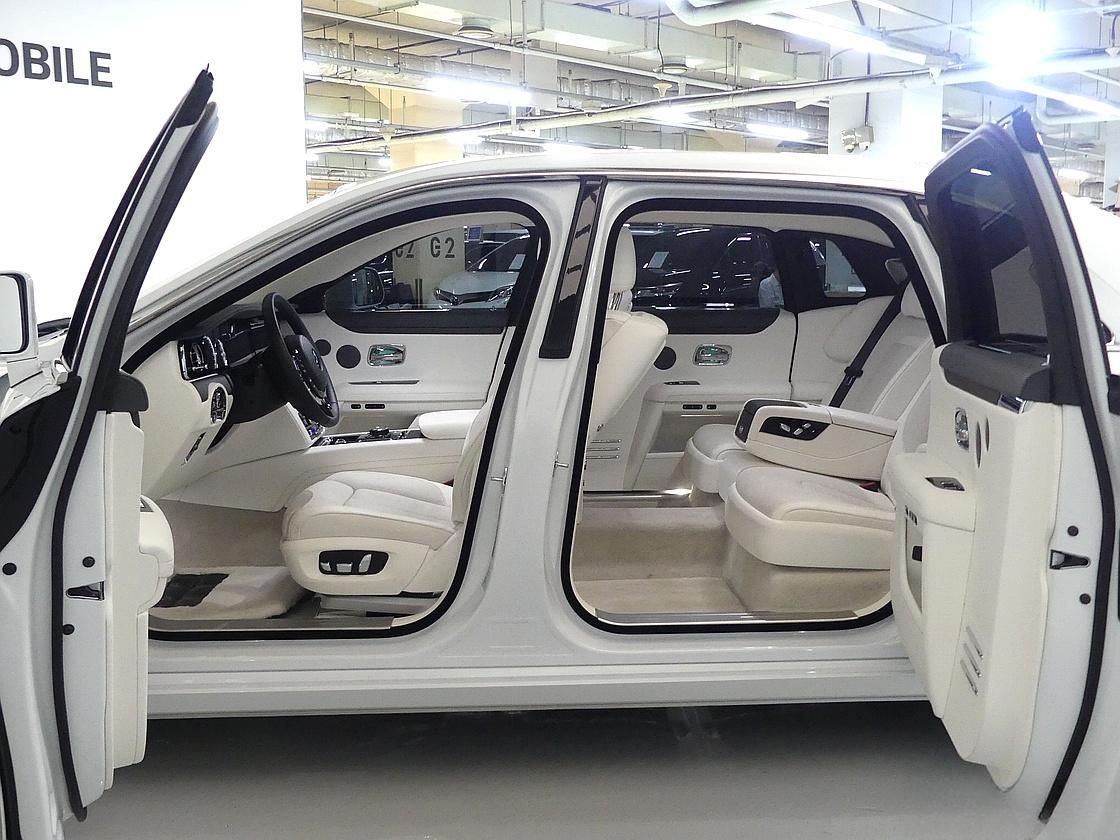 롤스로이스 고스트 2세대 6.7 V12 EWB