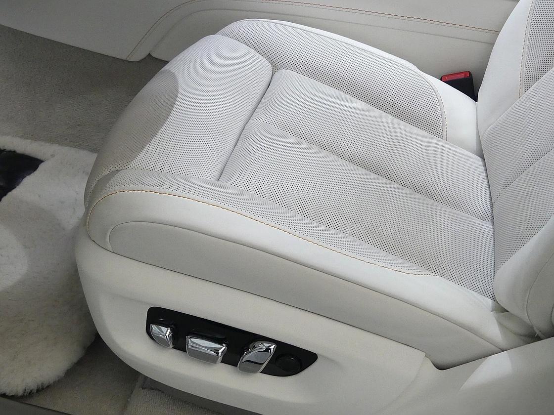 롤스로이스 고스트 2세대 6.7 V12 EWB