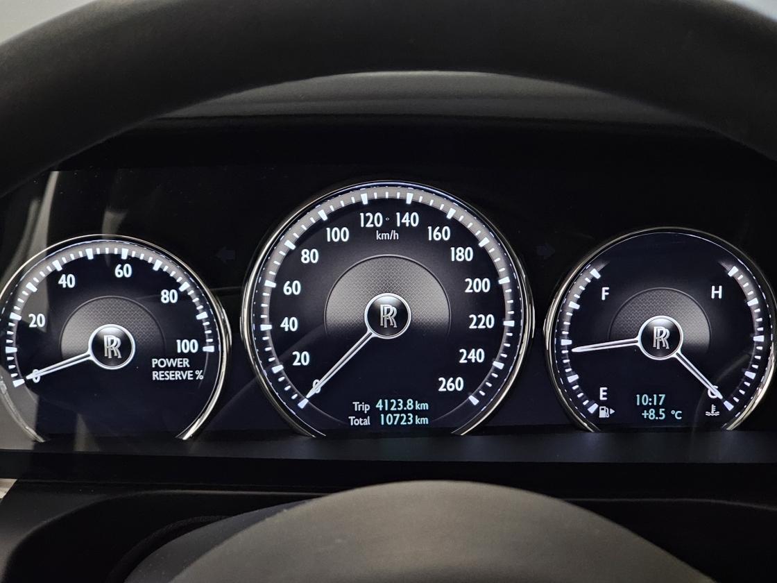 롤스로이스 고스트 2세대 6.7 V12 EWB