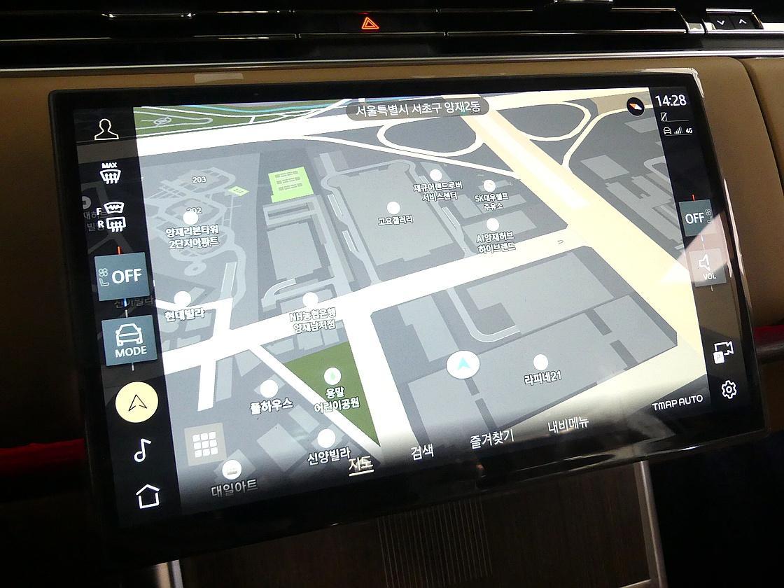 랜드로버 레인지로버 5세대 4.4 P530 LWB 오토바이오그래피 7인승