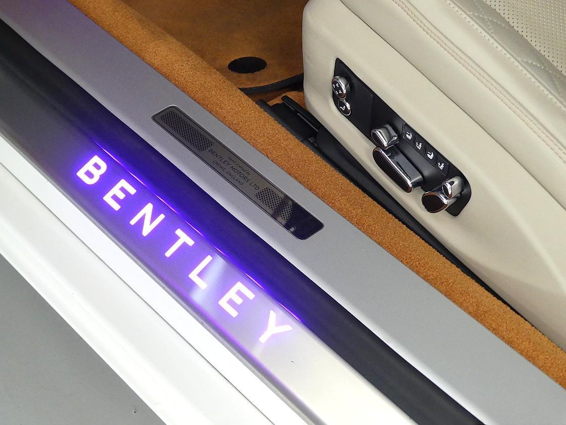 벤틀리 컨티넨탈 GT 3세대 4.0