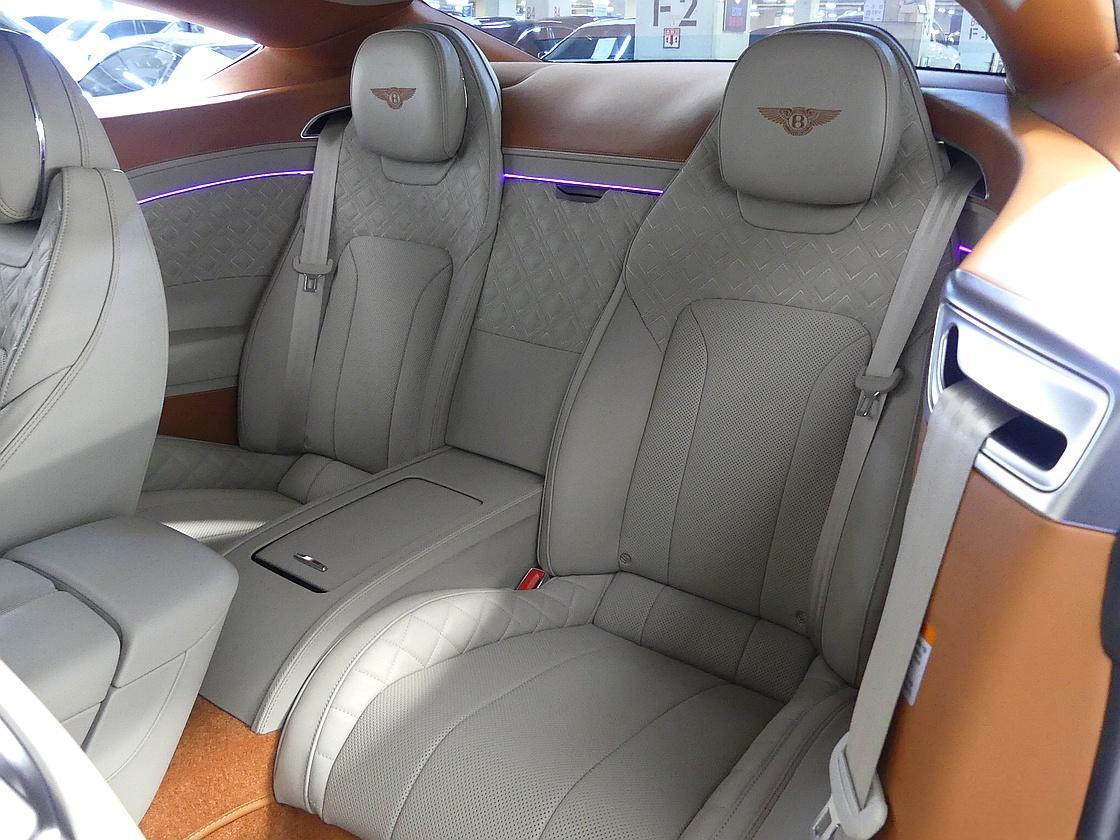 벤틀리 컨티넨탈 GT 3세대 4.0