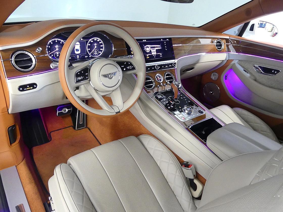 벤틀리 컨티넨탈 GT 3세대 4.0