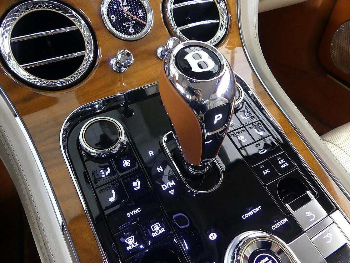 벤틀리 컨티넨탈 GT 3세대 4.0