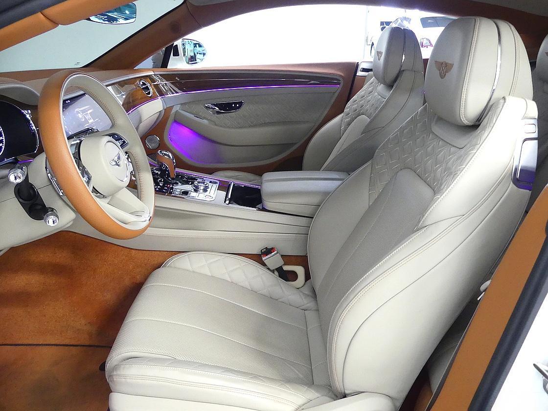 벤틀리 컨티넨탈 GT 3세대 4.0