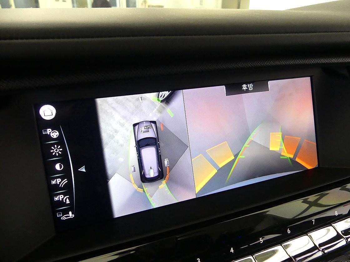 롤스로이스 컬리넌 6.7 V12 블랙 배지