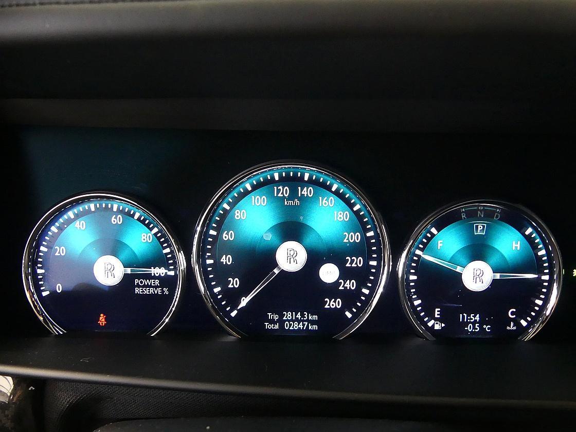 롤스로이스 컬리넌 6.7 V12 블랙 배지