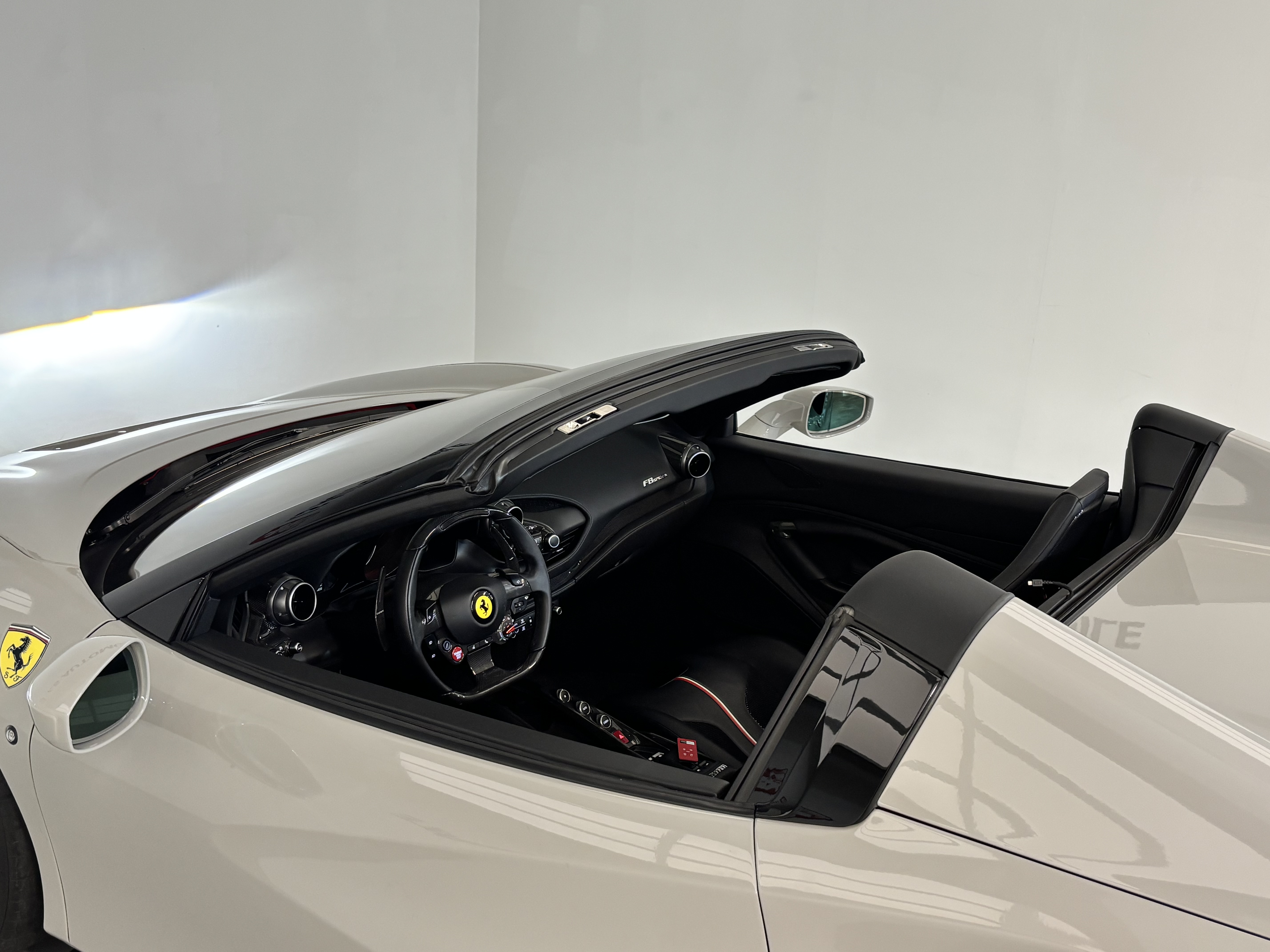 페라리 F8 스파이더 3.9 V8