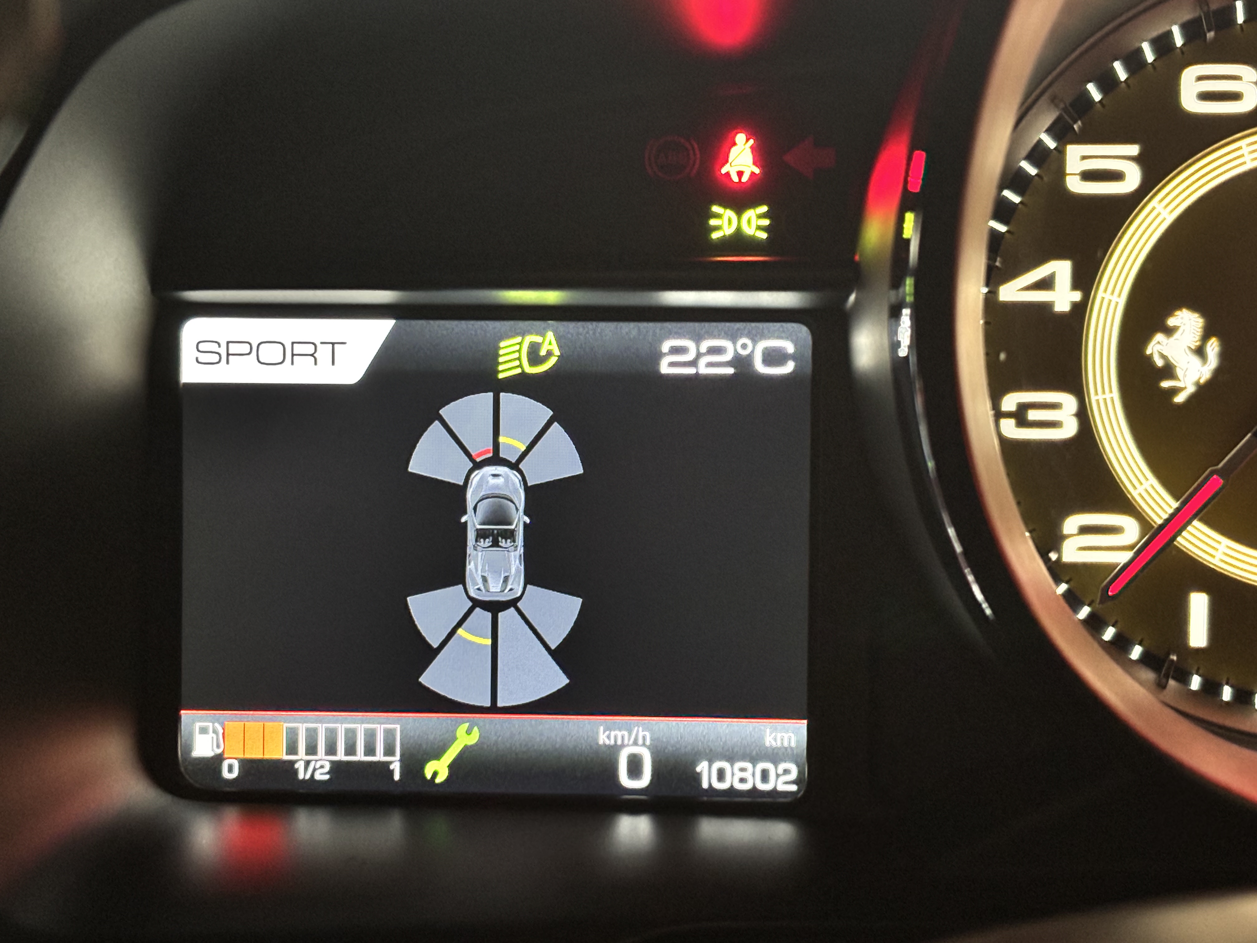 페라리 F8 스파이더 3.9 V8