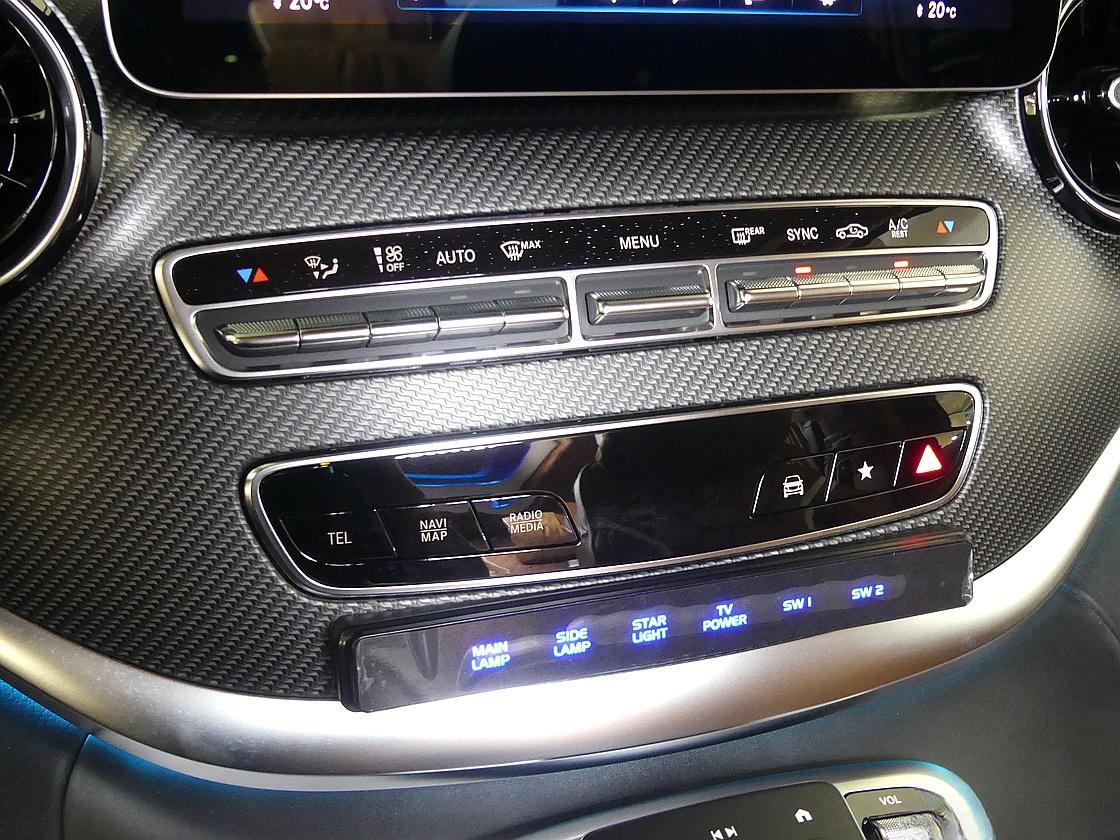 벤츠 3세대 V220 d 4매틱