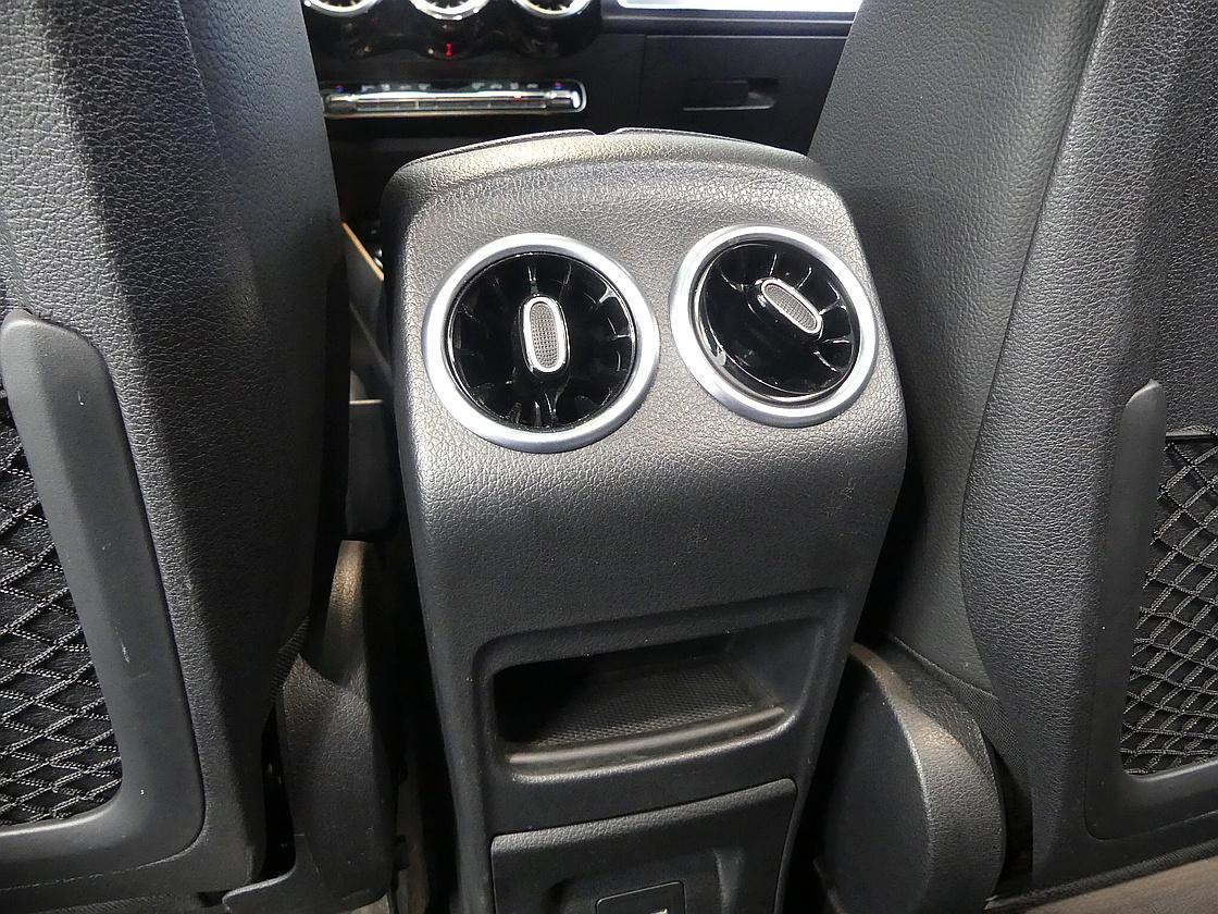벤츠 GLB200d