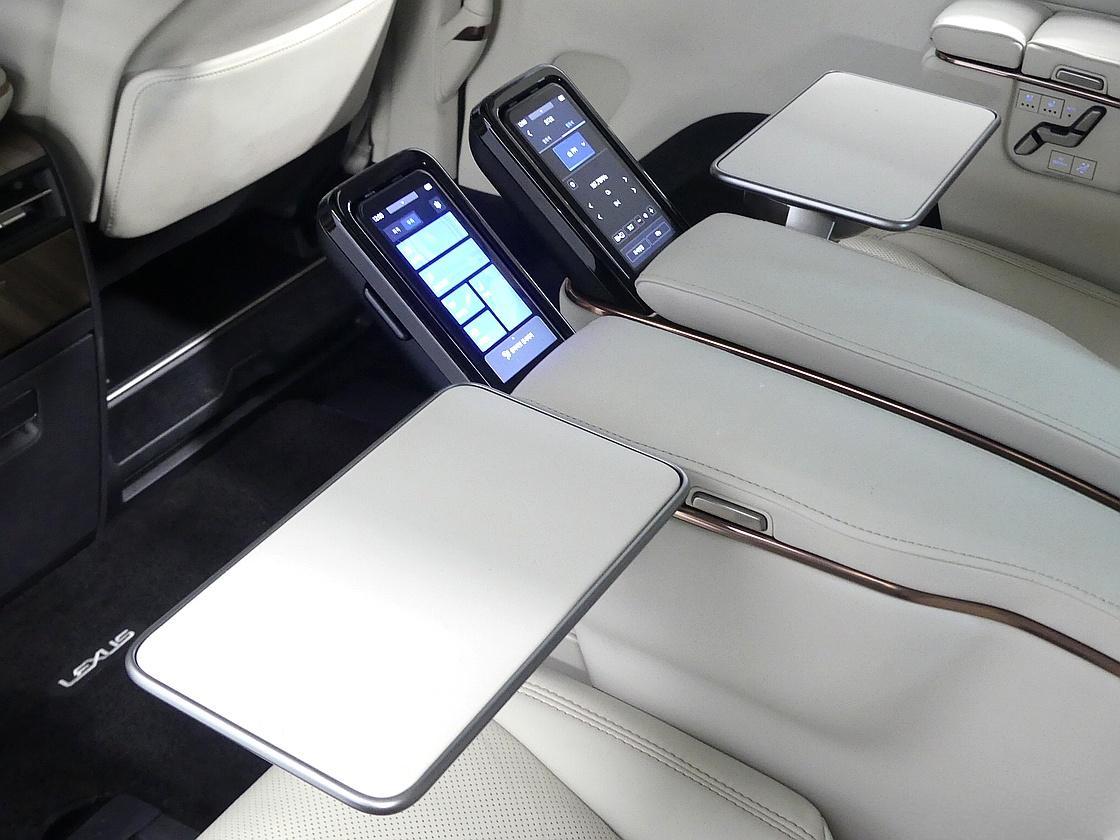 렉서스 LM 500h 이그제큐티브