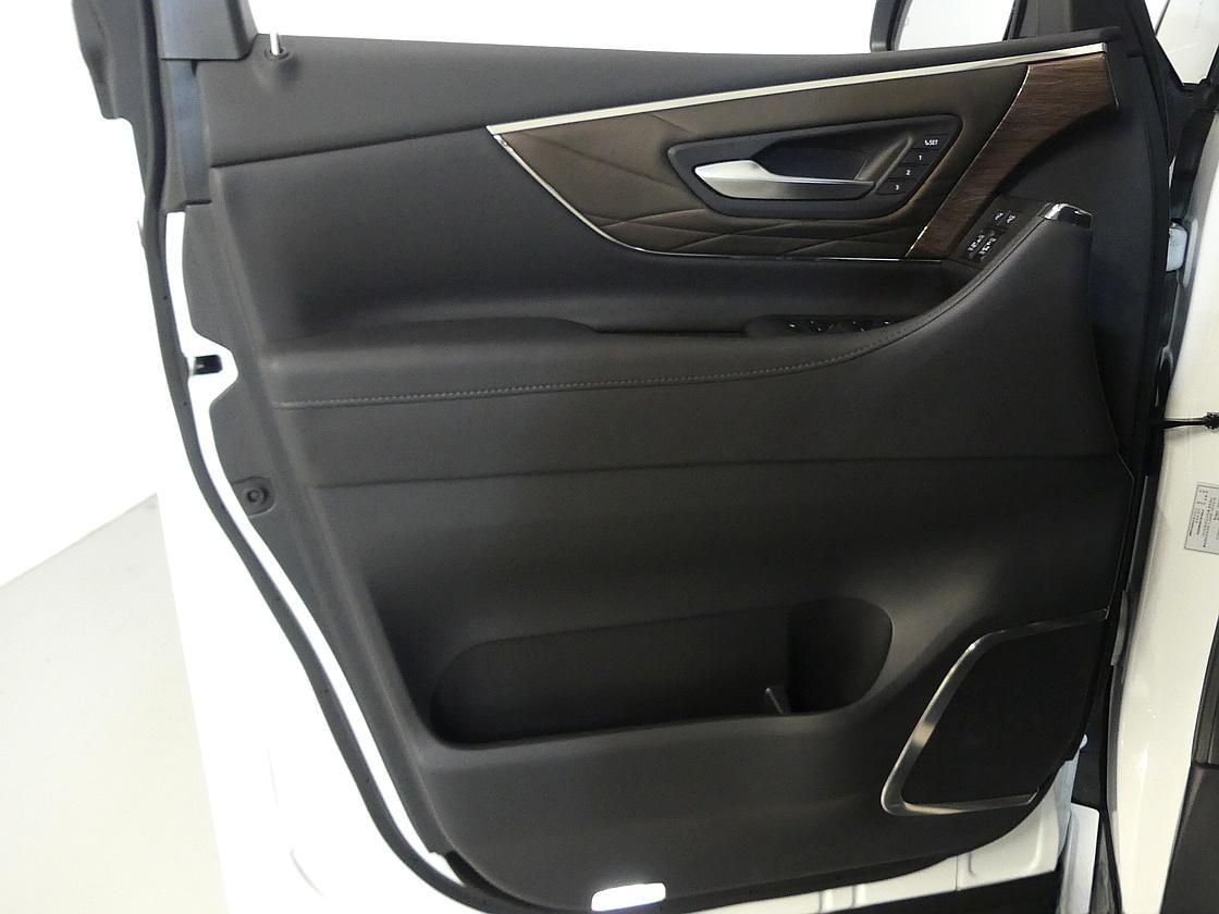 토요타 알파드 2.5 HEV AWD 익스클루시브