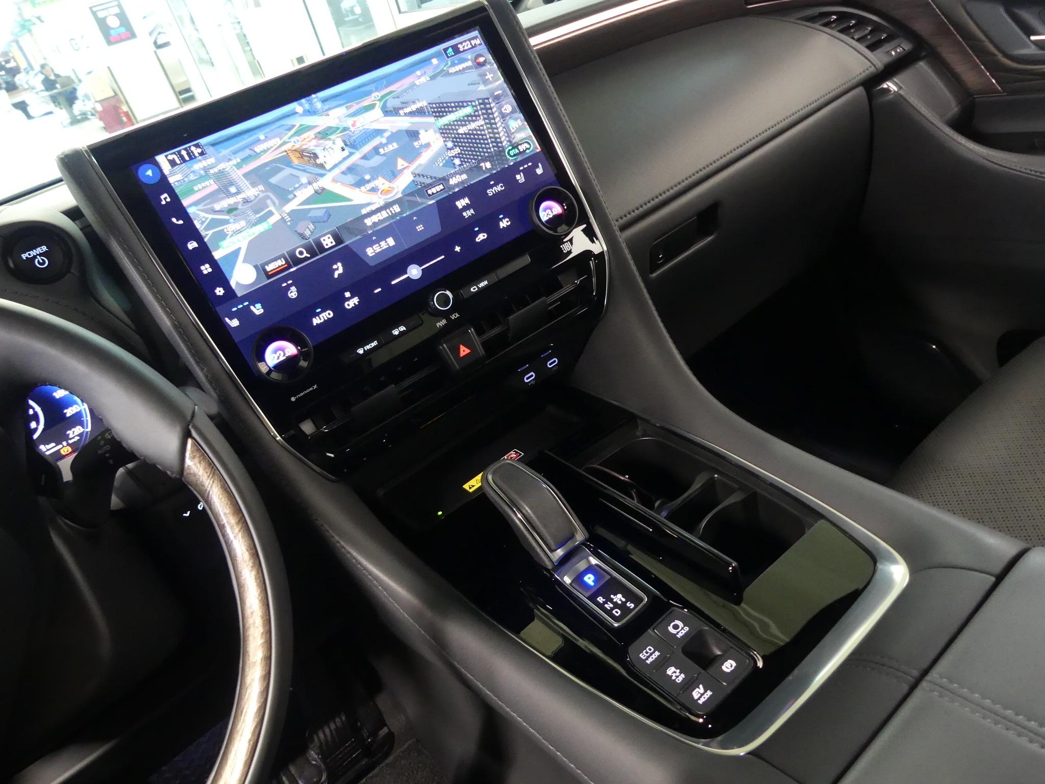 토요타 알파드 2.5 HEV AWD 익스클루시브