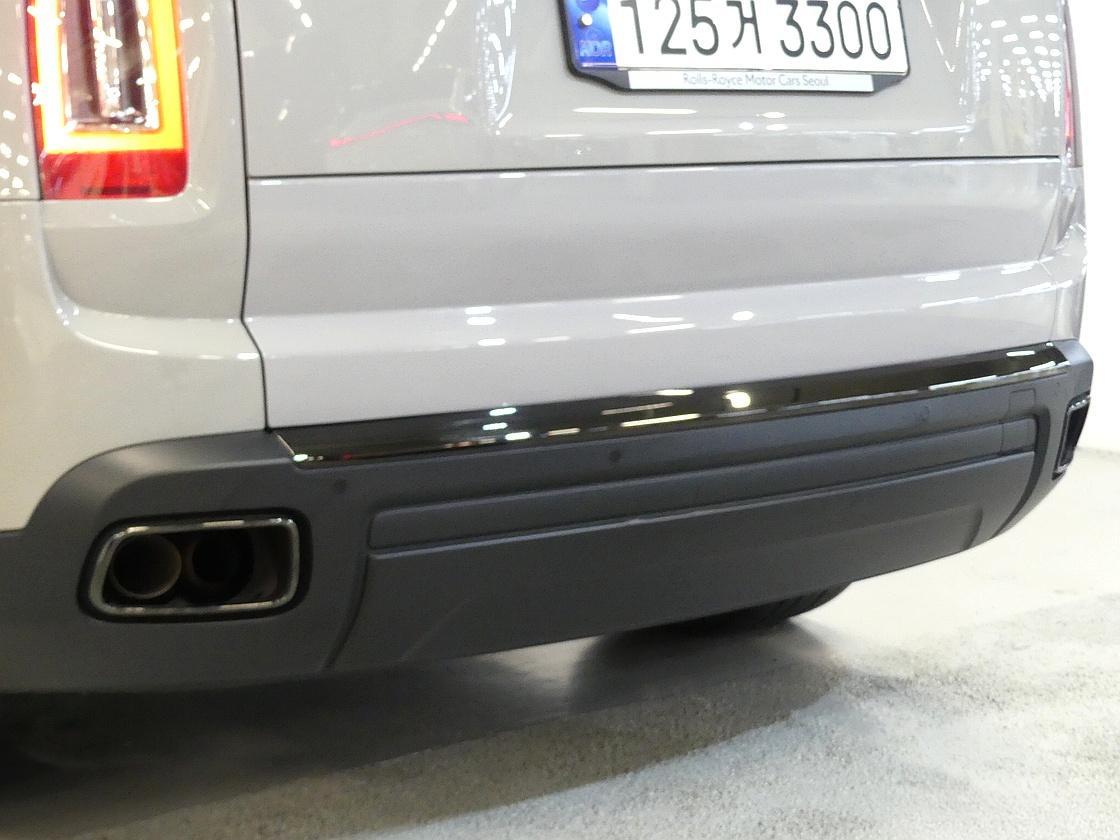롤스로이스 컬리넌 6.7 V12 블랙 배지