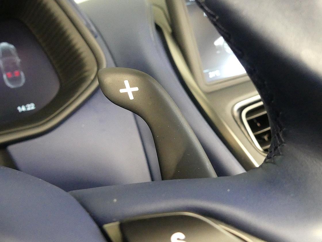애스턴마틴 DB11 4.0 V8 볼란테
